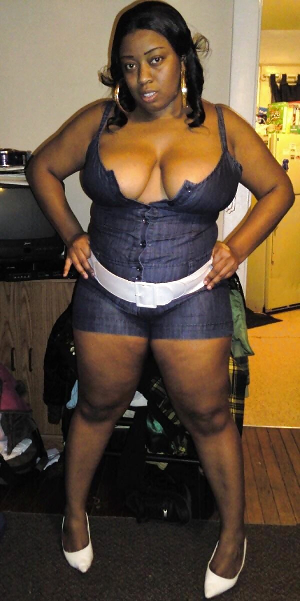 Busty Black Babes From,SmutDates.com porn pictures