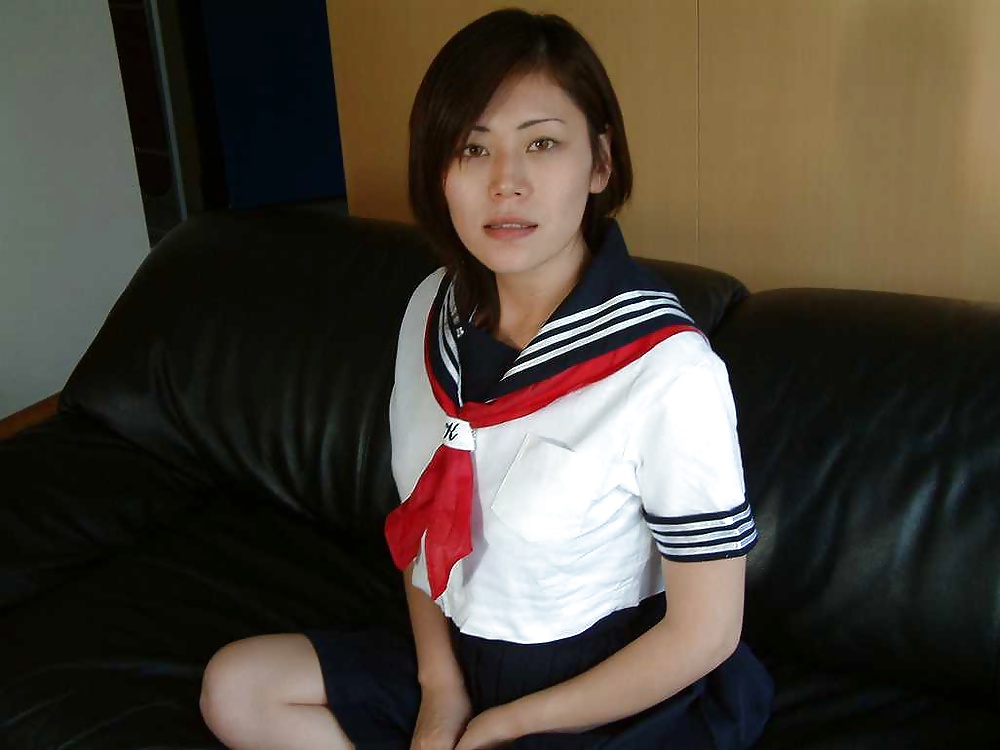 Amateur japanese wife Aki 5 porn pictures