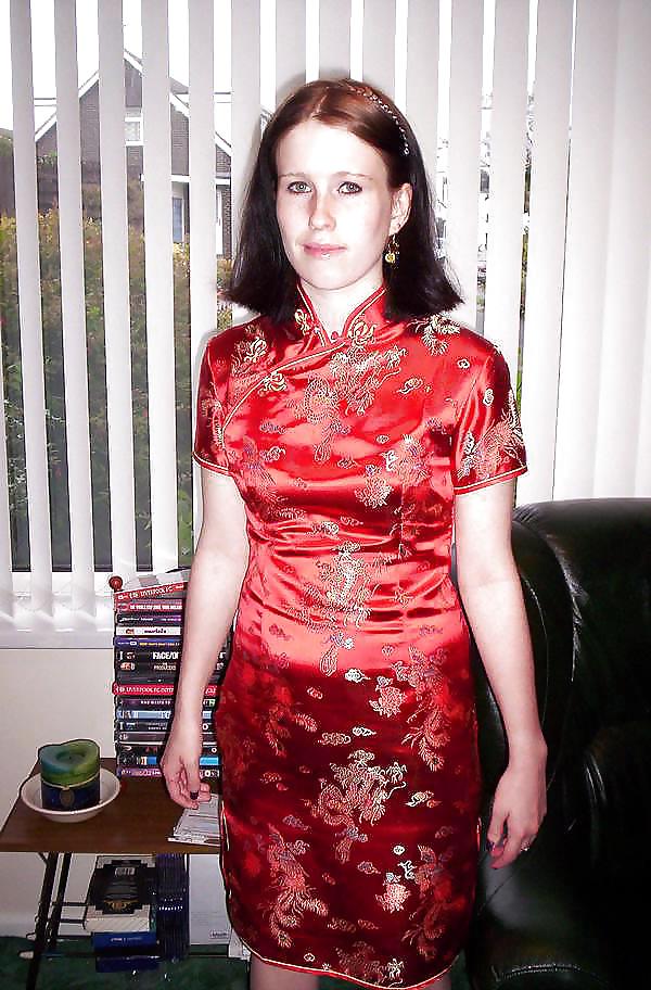 Single Western girl in Satin Cheongsam porn pictures