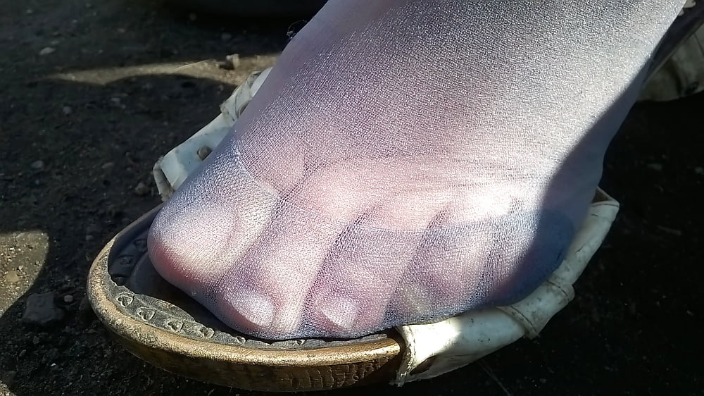 nylon feet porn pictures