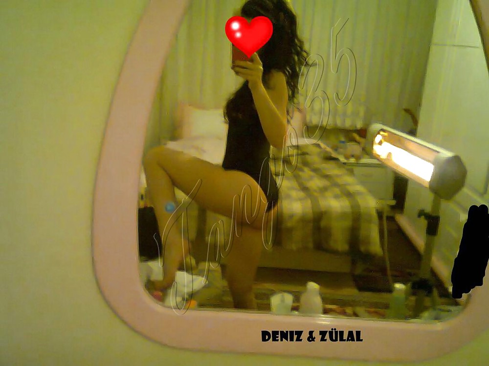 Turkish Slut Zulal porn pictures