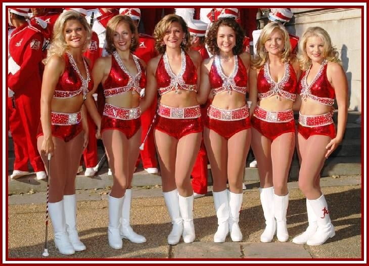 Alabama Cheerleaders - 21 Photos 