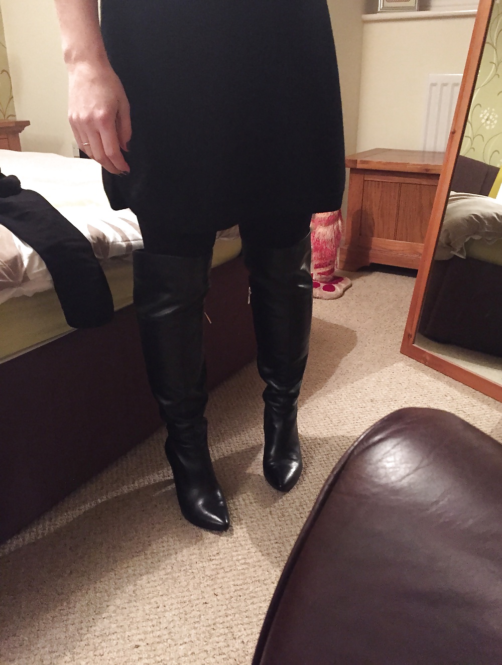 Dress and boot porn pictures