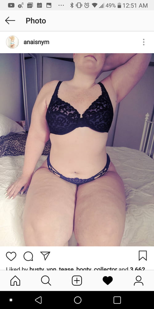 Thick legs, BBW, big tits porn pictures