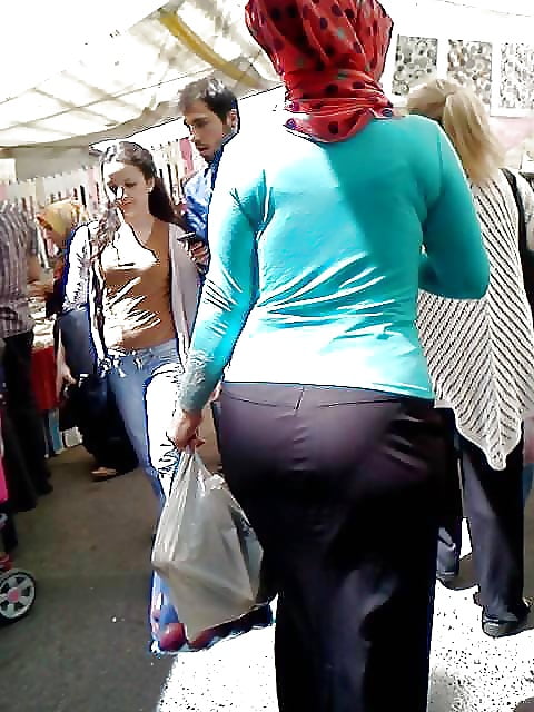 Turkish Candid Hijab Butt porn pictures