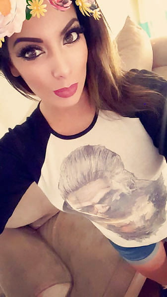 Cute Babes 19 porn pictures