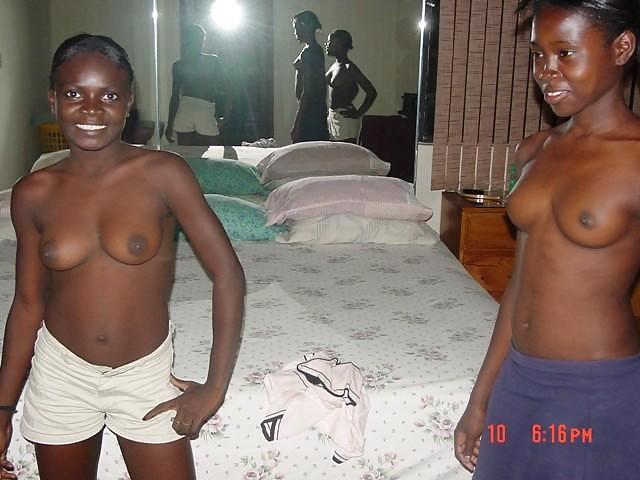 Petite Ebony Teen Web Pics porn pictures