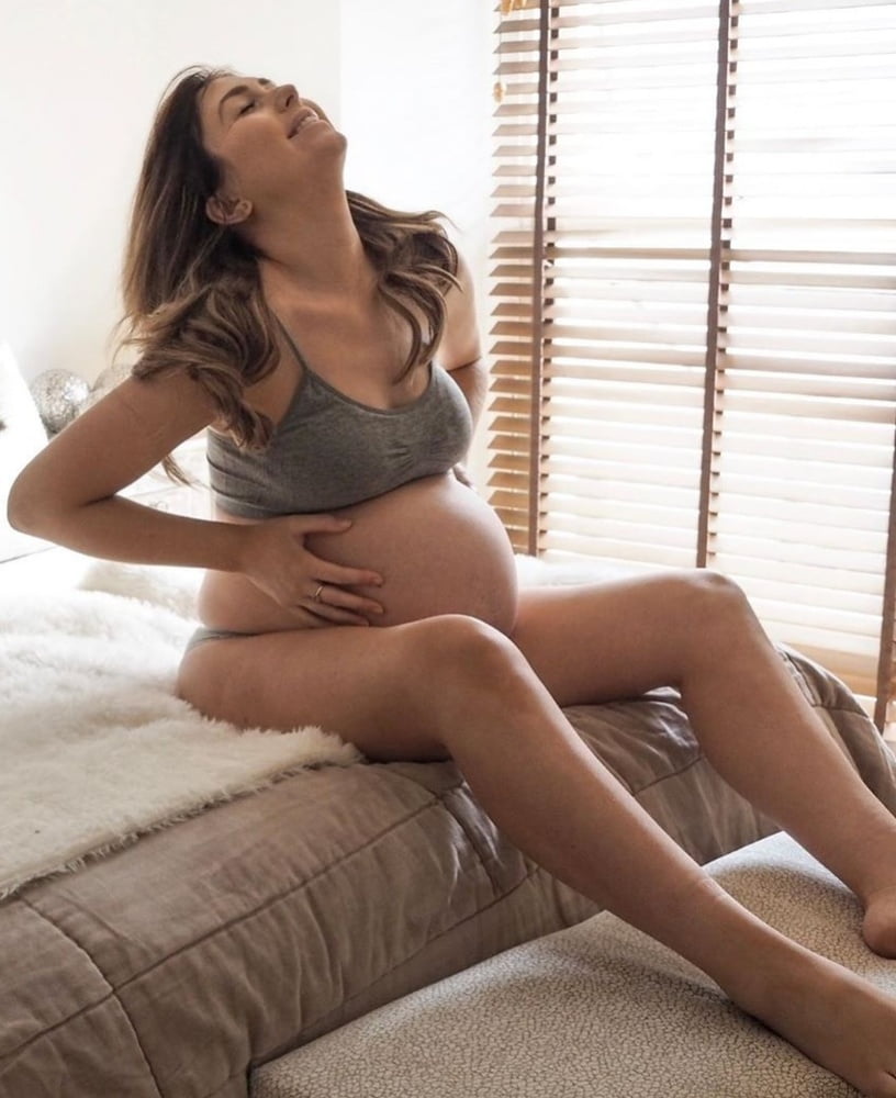 Bekijk Me pregnant - 17 beelden op xHamster.com! 