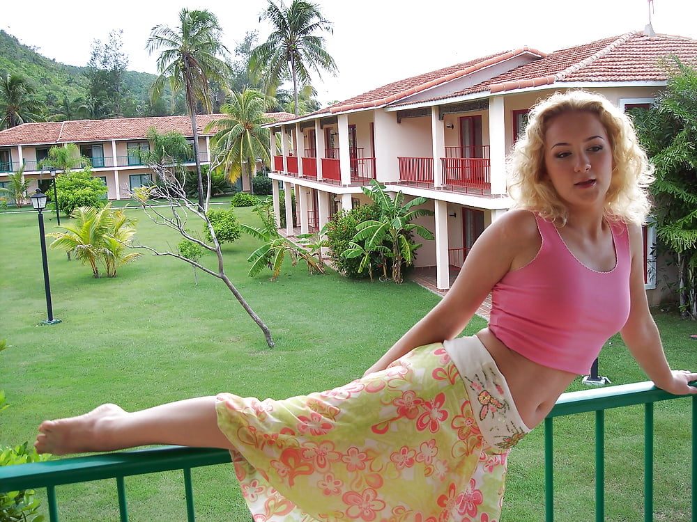 Young Couple on Vacation porn pictures