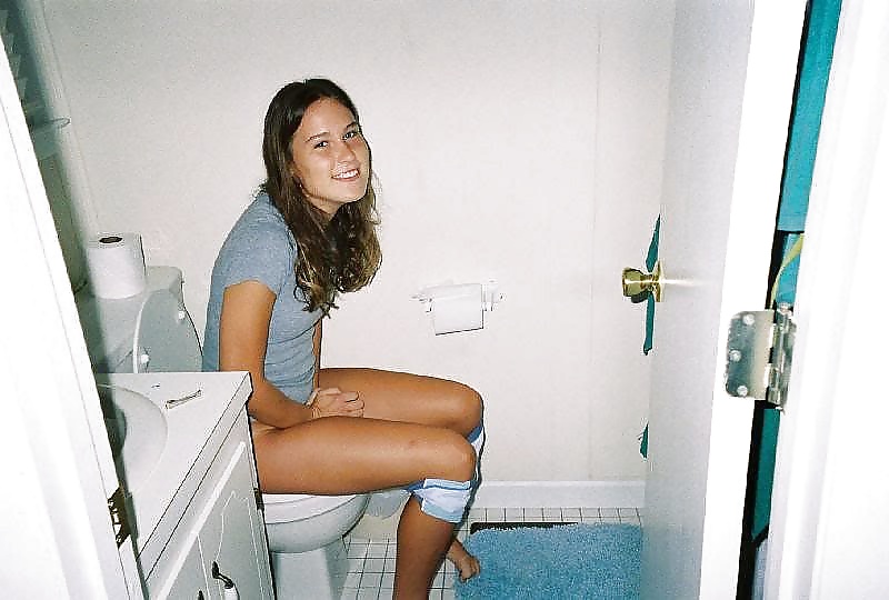 Freundin Teen Toilette Onanieren