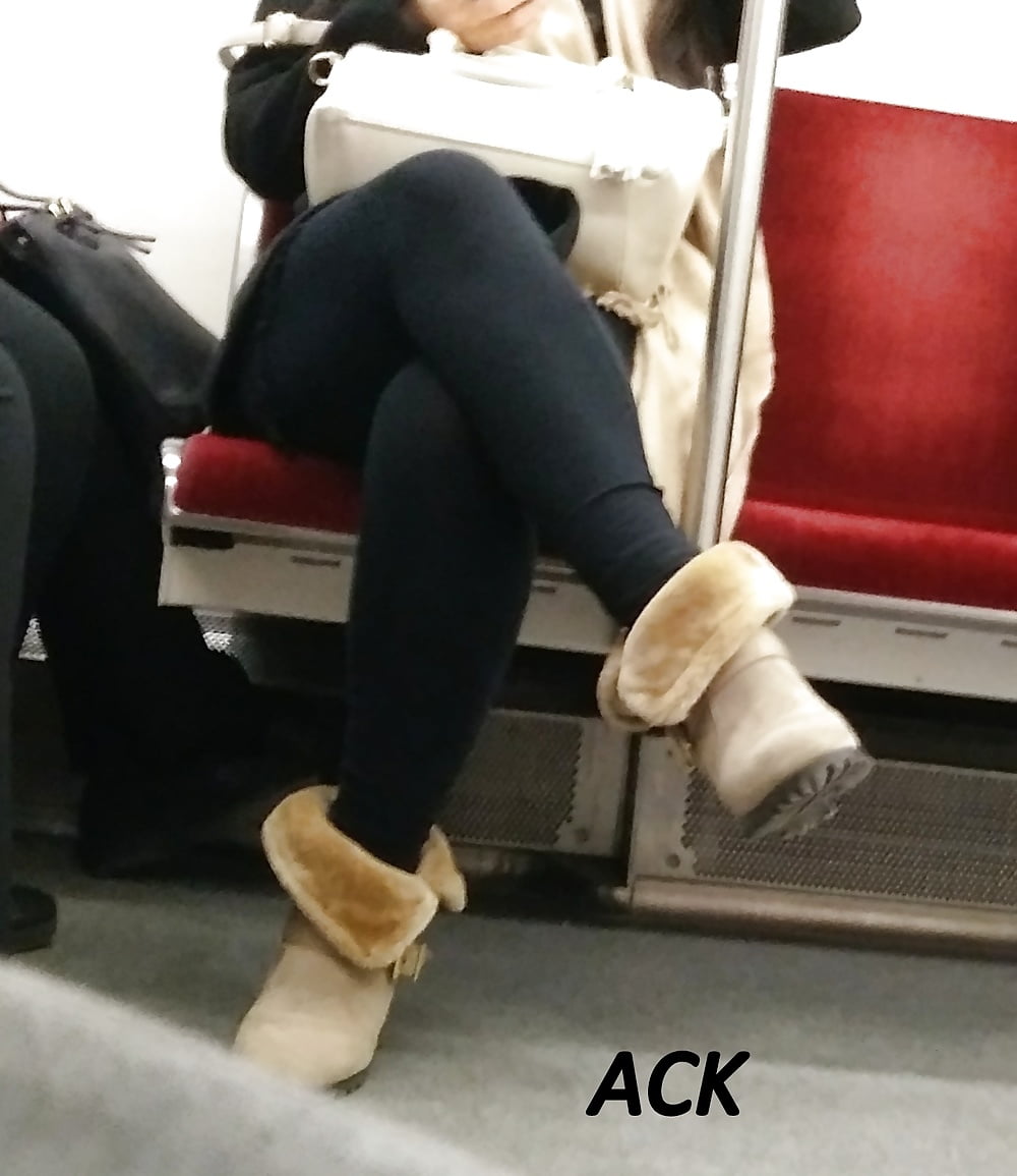 Candid legs and feet.... porn pictures