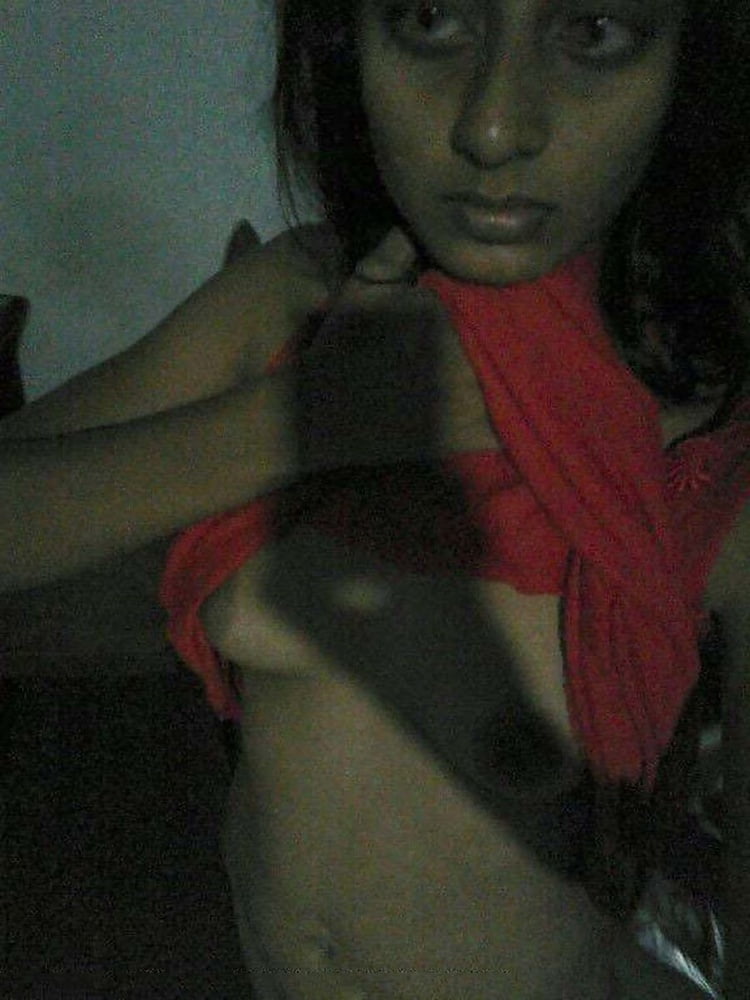 Indian skinny girl showing her small tits and shaved pussy porn pictures