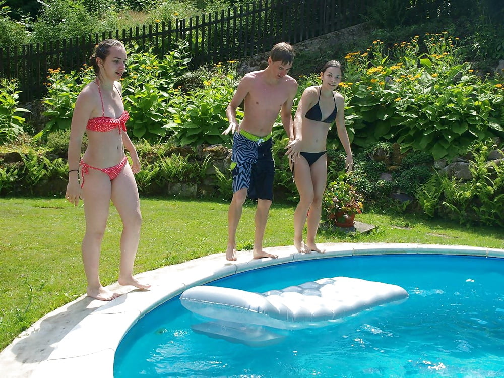 JE PEUX PAS : J'AI PISCINE ! 6 porn pictures