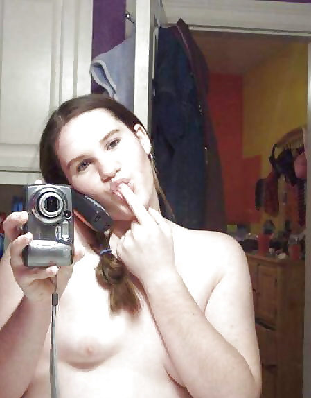 Selfie Amateur Babes - vol 104! porn pictures