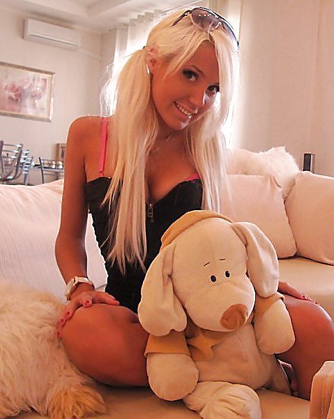 HOTTTTTT Russian babe Masha porn pictures