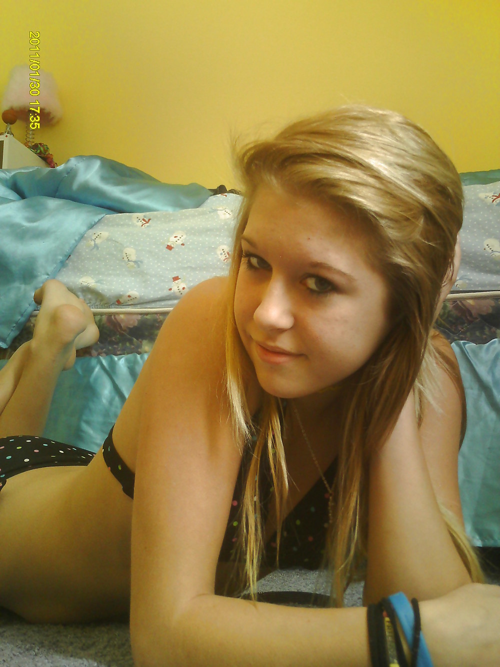 amazing blond selfshots porn pictures