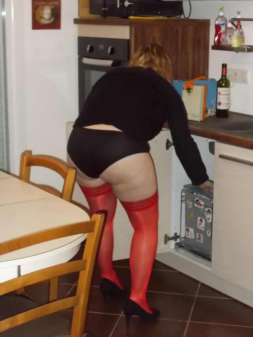 Red stocking and I fuck my wife porn pictures