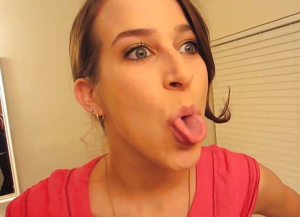Long tongue kate