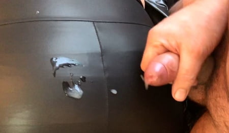 high heel sandals and leggings         