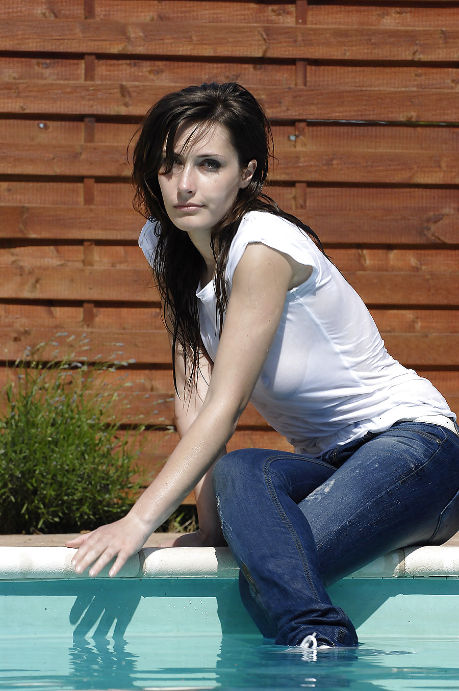 WET JEANS AND WHITE T SHIRT porn pictures