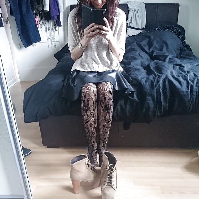 Soni loves nylons and pantyhose 2 porn pictures