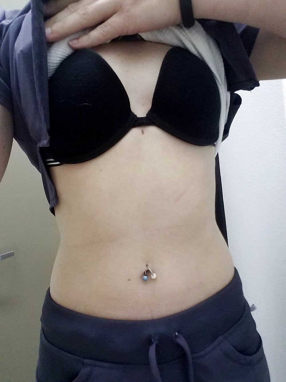 Amatours 114 porn pictures