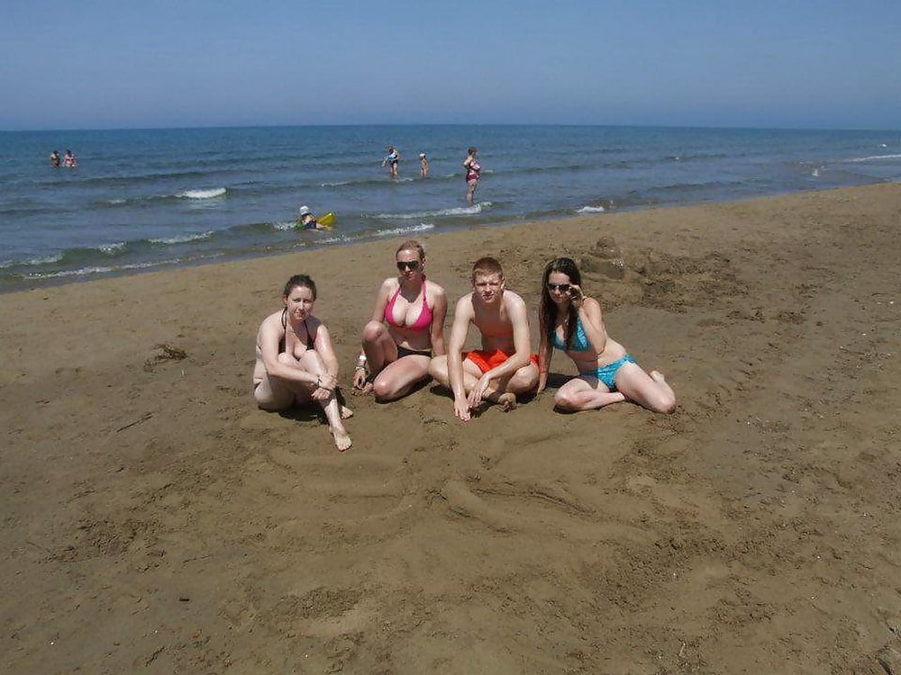 Czech Punk Slut Selfie porn pictures