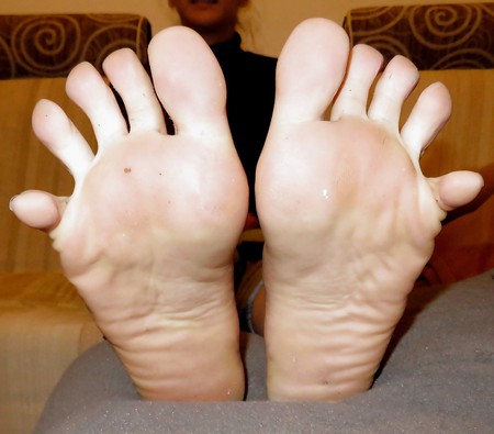 Koula's sexy feet