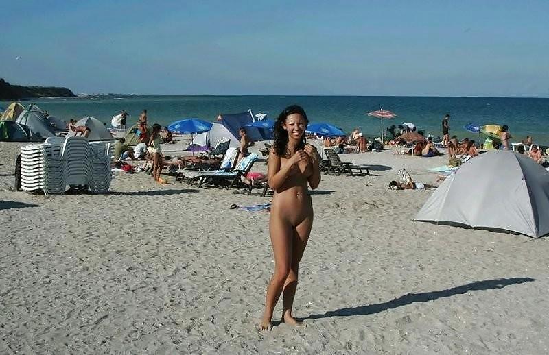 Beach Nudist girls Part 3 porn pictures