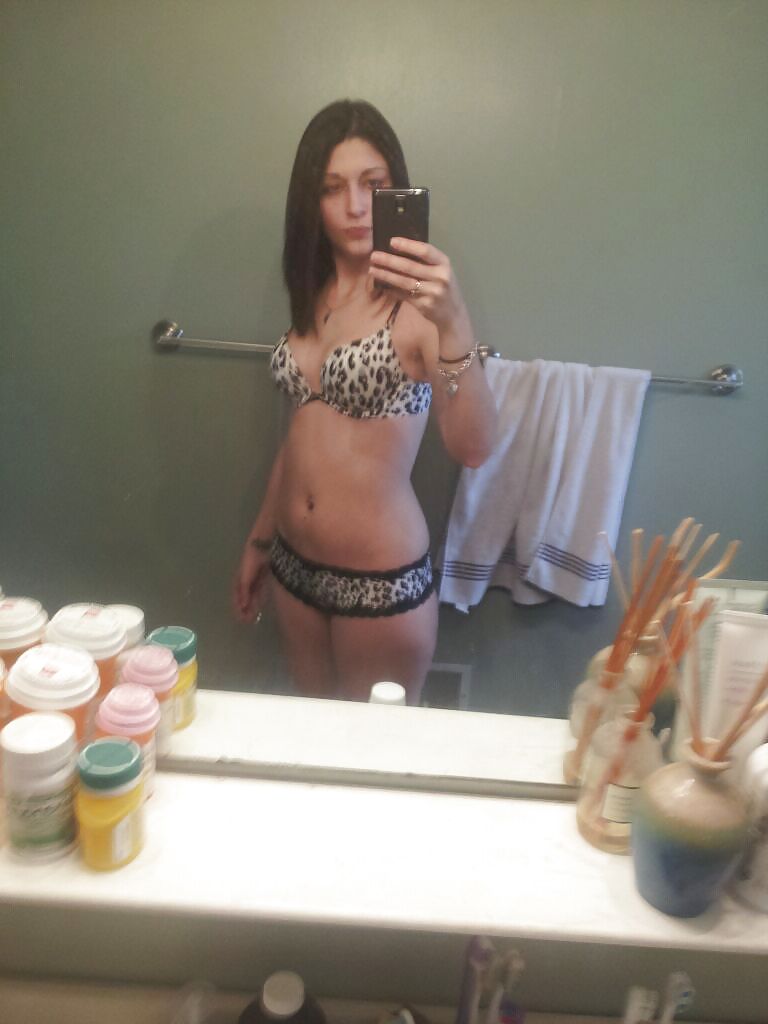 new pics that my bestfriend wanted me to poat for her porn pictures