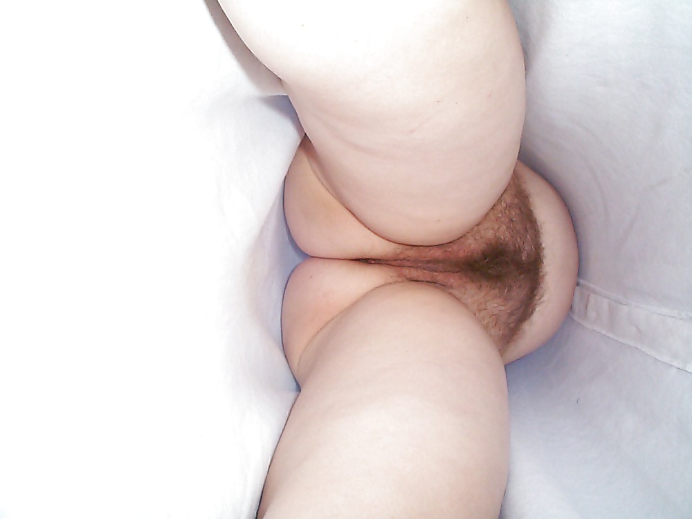 Hairy Upskirt Pussy porn pictures