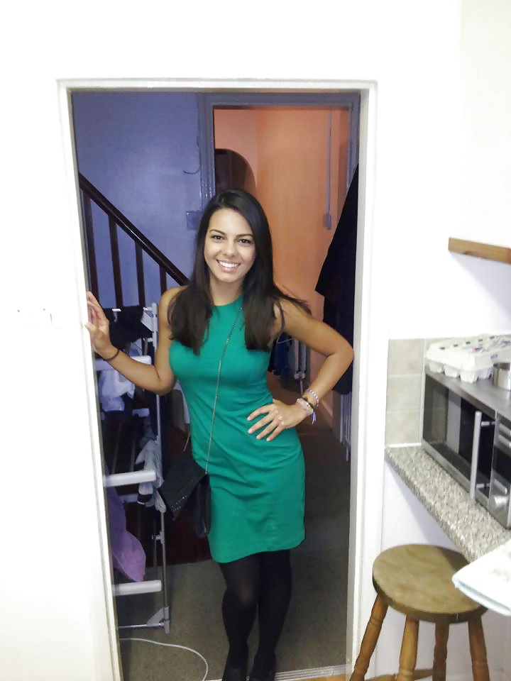 Brunette Ametuer porn pictures