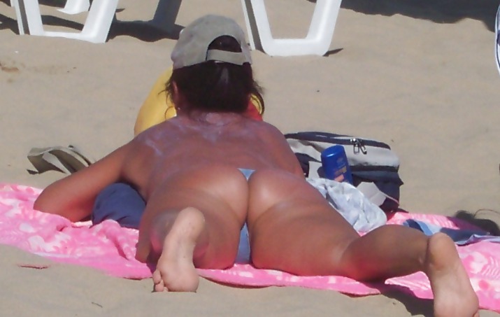beach babes greasy ass porn pictures