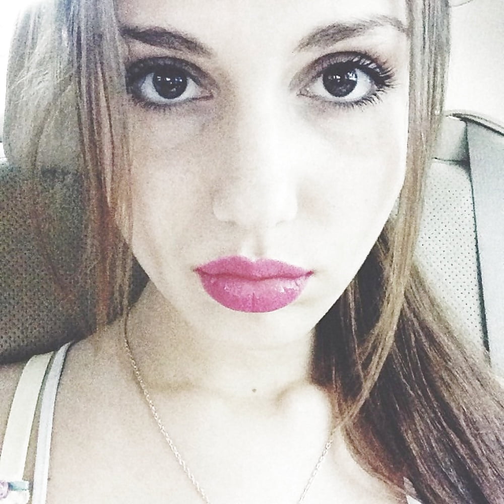 (This cunt loves to suck dick) porn pictures