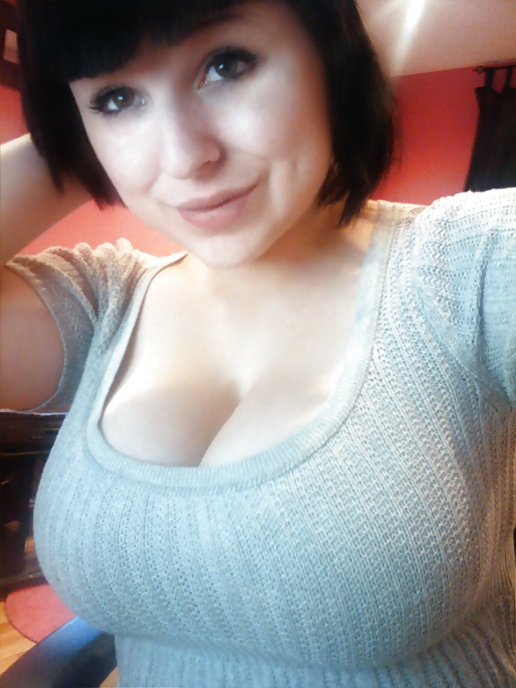 Amazing Amateur Teens 30 porn pictures