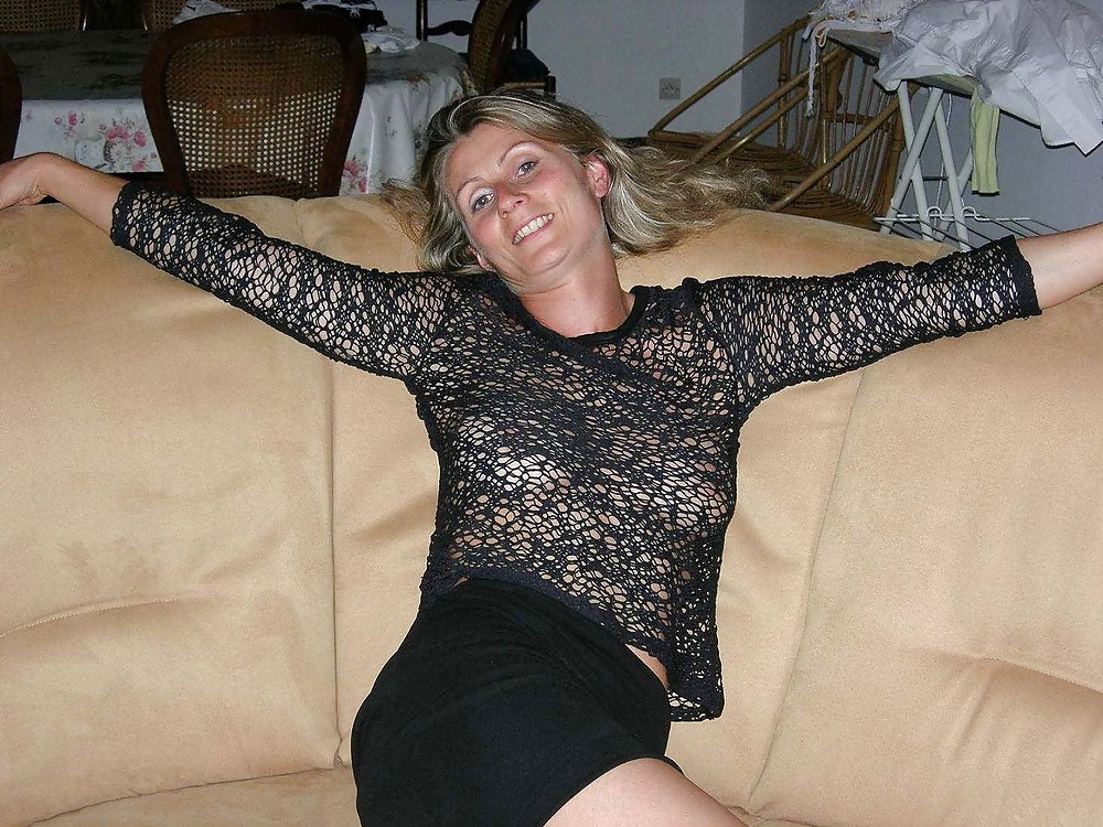 Blonde Milf porn pictures