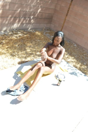 hot sunbathing evolves into a sexy show         