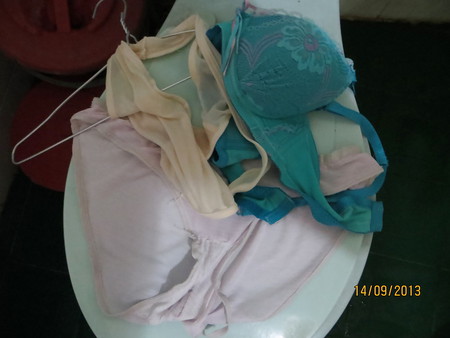 My friend's mom's panties 14-09-2013