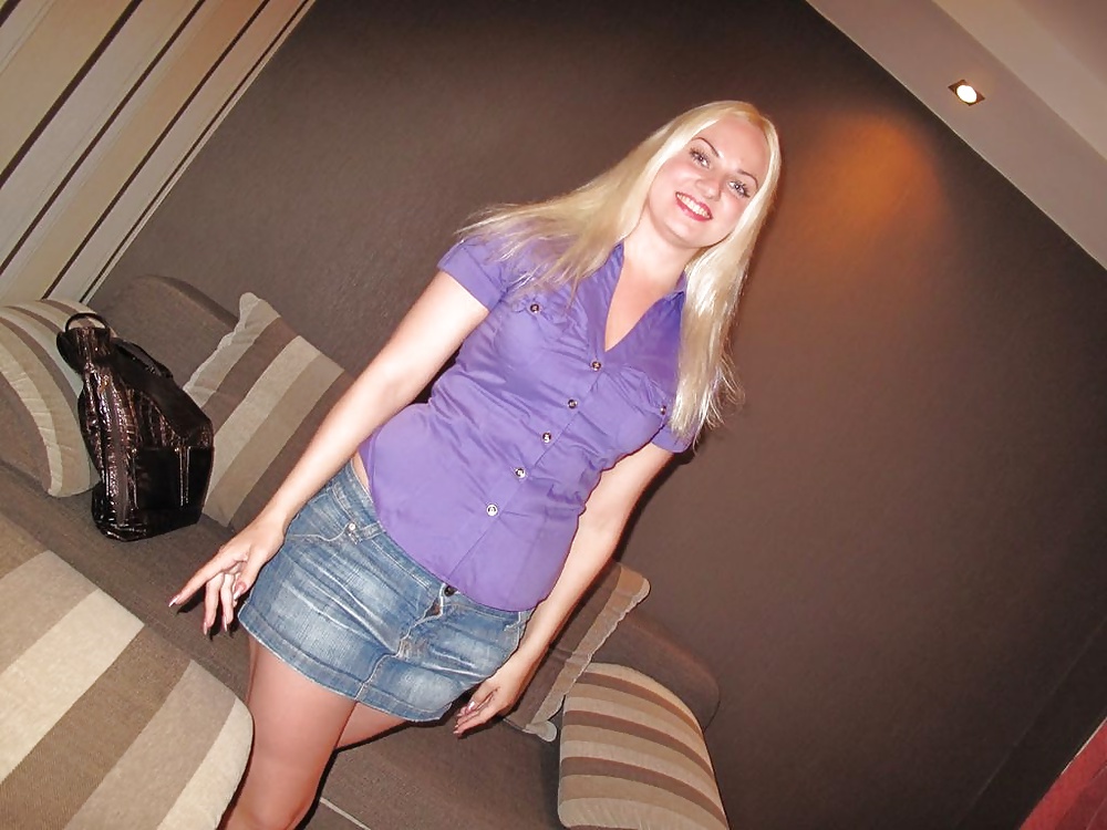 Blonde Teen 5147 porn pictures