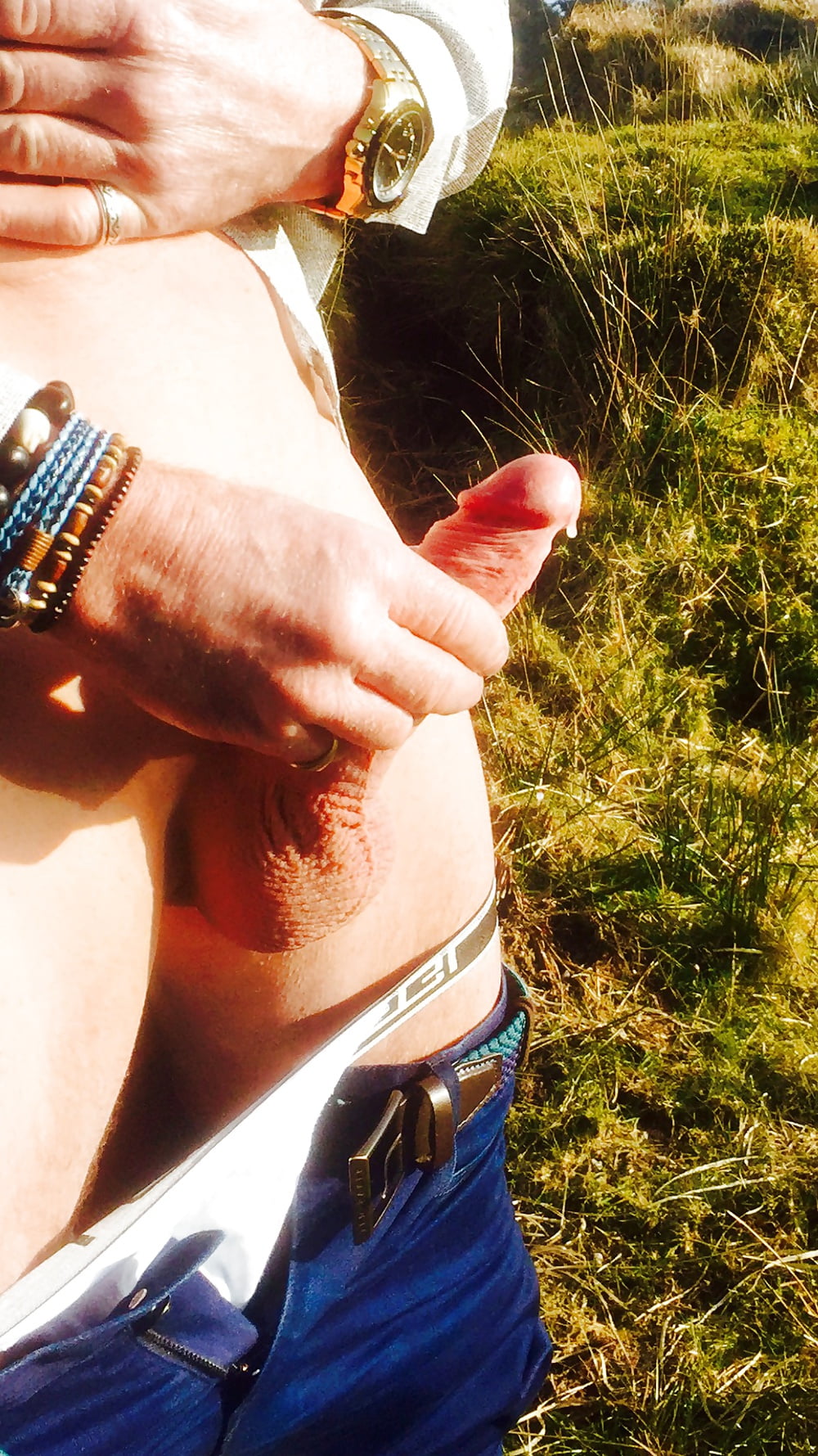 An afternoon wank outside porn pictures