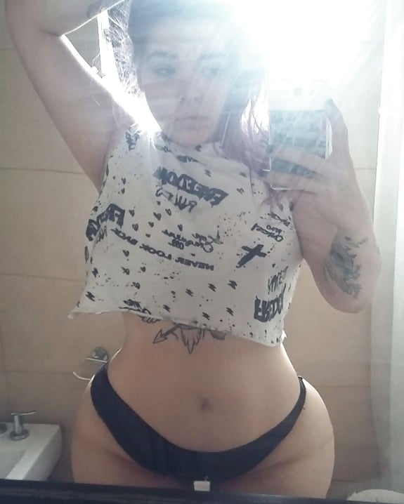Big Ass Hot Latin Teen Girl porn pictures
