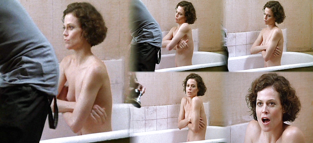 Sigourney Weaver Nude