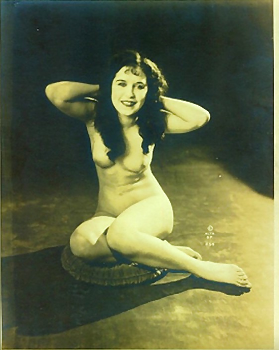 Vintage lady's & Posture-num-003 porn pictures