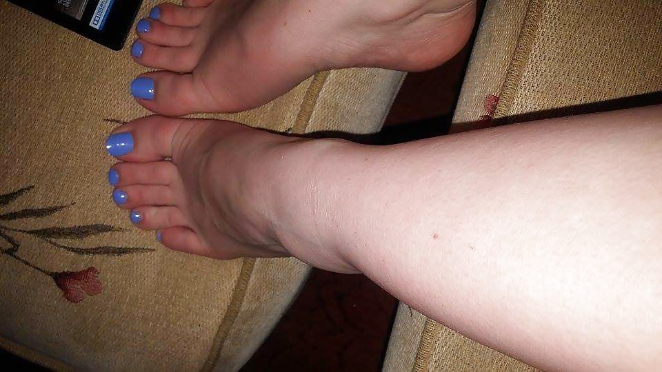 Red and Blue toes, Heels, Feet and Sexy Soles porn pictures