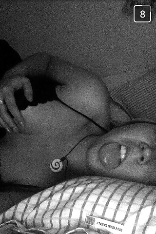 brooke looking sexy please comment porn pictures