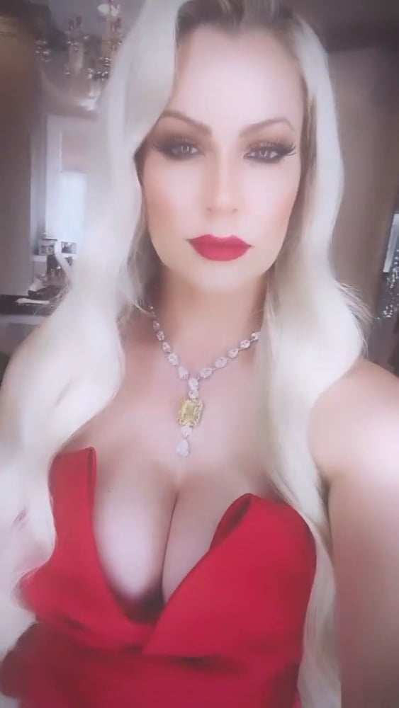 Maryse Ouellet Mizanin red dress big boobs cleavage- 9 Photos 
