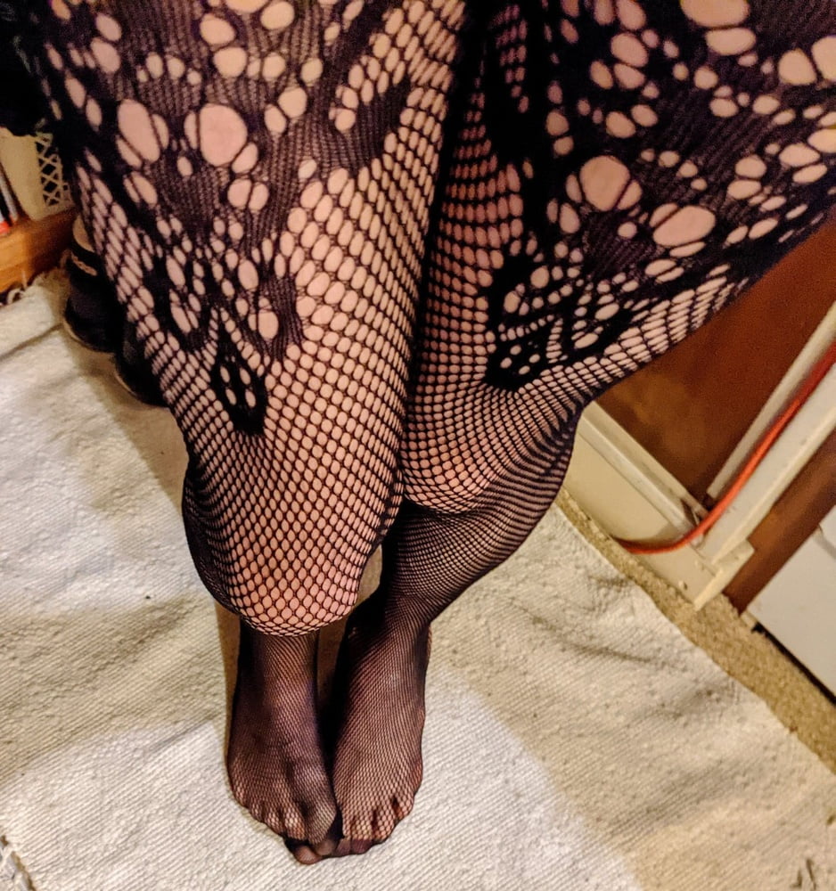 Sexy schoolgirl uniform and stockings. - 9 Photos 