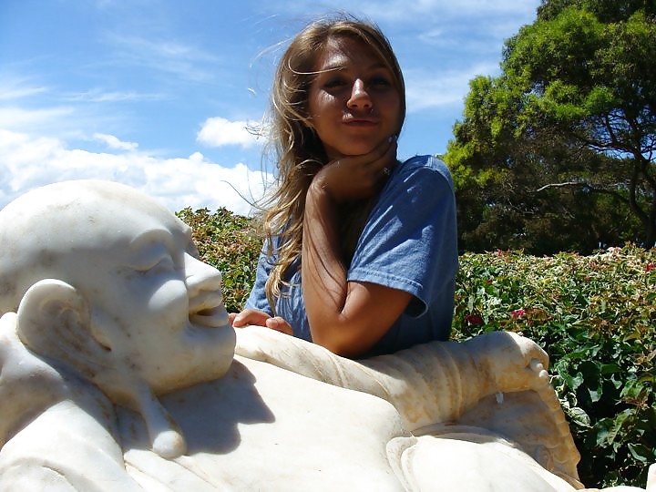 Amateur Tara porn pictures