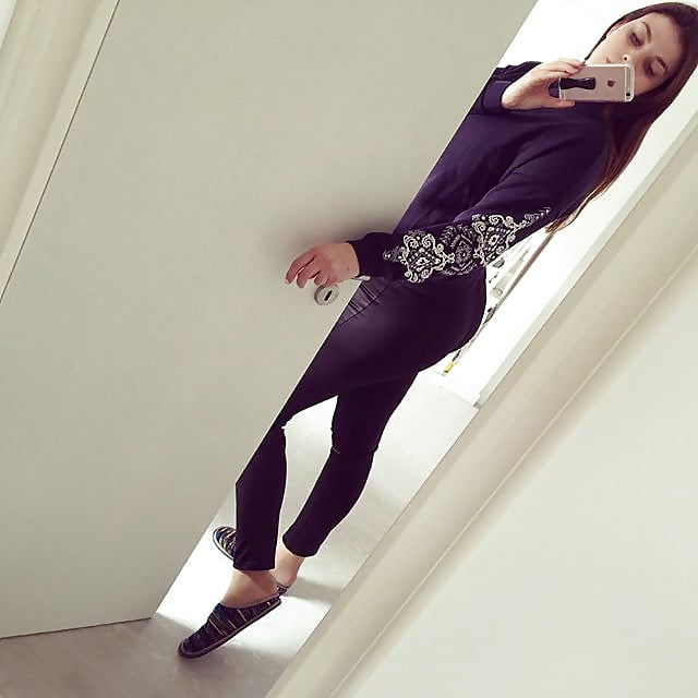 Slipper-Selfies porn pictures