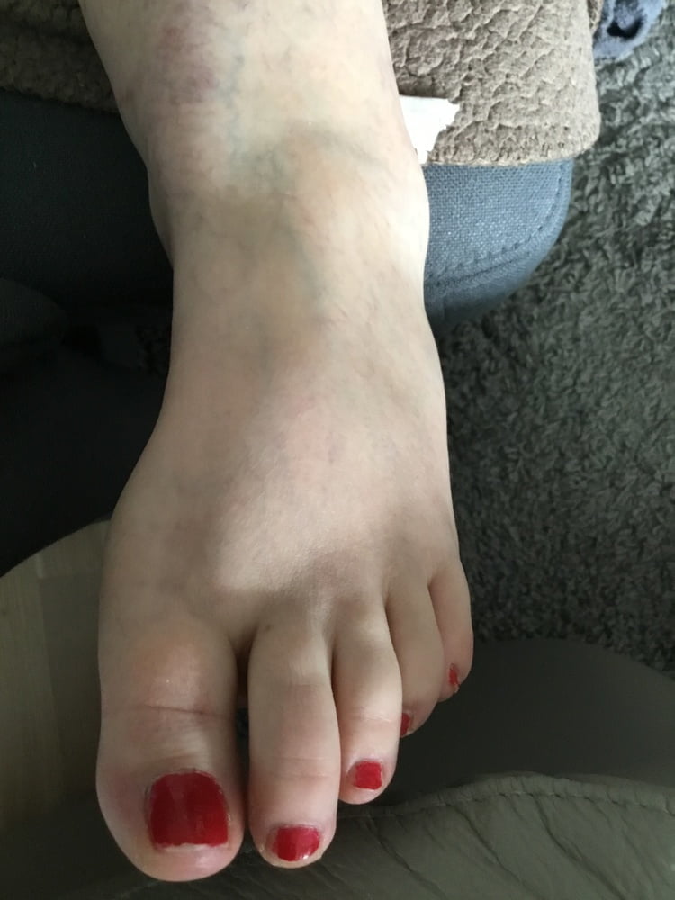 Sexy Feet 34 - 52 Pics 